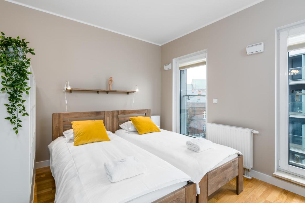 Apartament Black & White Mostowa By Renters Poznan Exterior foto